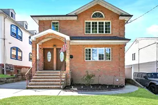 58-30 254th St, Little Neck, NY 11362 - Photo 22