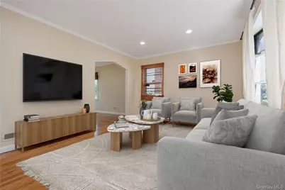 1033 Tulsa Street, Uniondale, NY 11553 - Photo 26