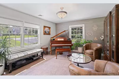 14 Thorman Lane, Huntington, NY 11743 - Photo 12