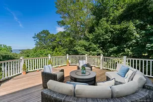 14 Thorman Ln, Huntington, NY 11743 - Photo 22