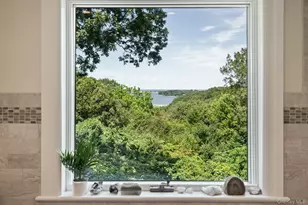 14 Thorman Ln, Huntington, NY 11743 - Photo 16