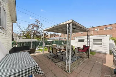 730 Logan Avenue, Bronx, NY 10465 - Photo 28