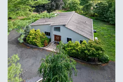 21 Hillside Court, Suffern, NY 10901 - Photo 1