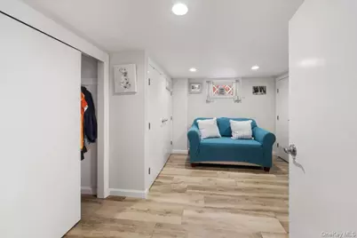 15 Sumner Avenue, Yonkers, NY 10704 - Photo 16