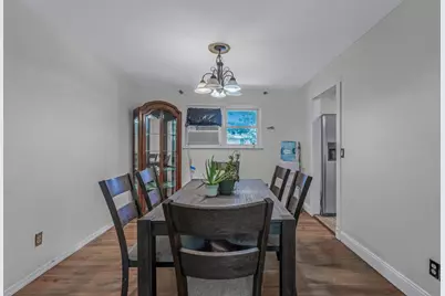 57 Rockland Avenue, West Babylon, NY 11704 - Photo 4