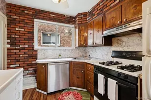 50-06 Marathon Pkwy, Little Neck, NY 11362 - Photo 14