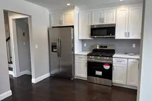 558 Oxford Rd, Cedarhurst, NY 11516 - Photo 4