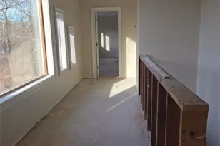 85 Smith Rd, Ridge, NY 11961 - Photo 16