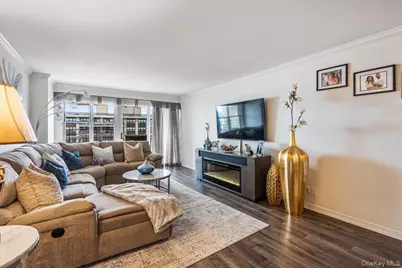 17-85 215 Street #16J, Bayside, NY 11360 - Photo 4