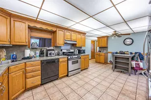 58-01 59th St, Maspeth, NY 11378 - Photo 6