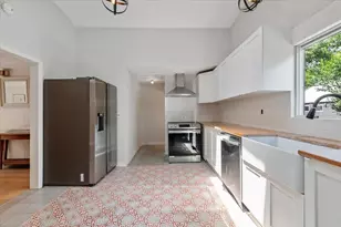 56 W Donellan Rd, Hampton Bays, NY 11946 - Photo 12