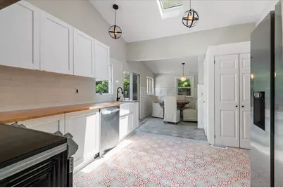 56 W Donellan Road, Hampton Bays, NY 11946 - Photo 14