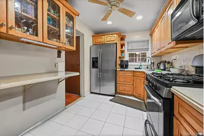 225-15 147 Avenue, Rosedale, NY 11413 - Photo 6