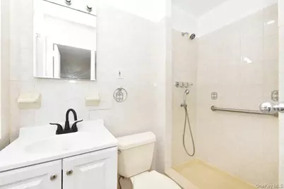 3287 Milburn Avenue, Baldwin, NY 11510 - Photo 14