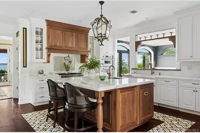 353 Centre Island Road, Oyster Bay, NY 11771 - Photo 2