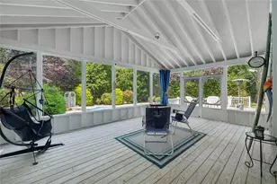 21 Windwood Ct, Westhampton, NY 11977 - Photo 10