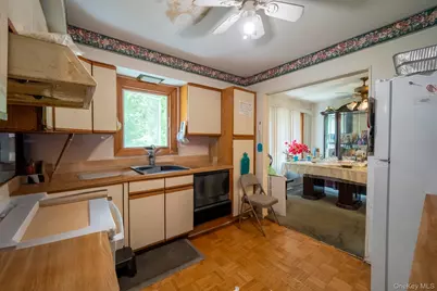 14 Arcadia Drive, Dix Hills, NY 11746 - Photo 12