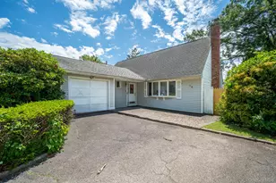 14 Arcadia Dr, Dix Hills, NY 11746 - Photo 2