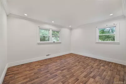 11 Brookview Boulevard, Chestnut Ridge, NY 10977 - Photo 12