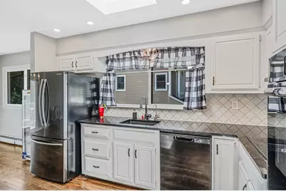 6 Holly Road, Oakdale, NY 11769 - Photo 20