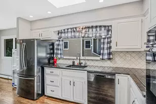 6 Holly Rd, Oakdale, NY 11769 - Photo 20