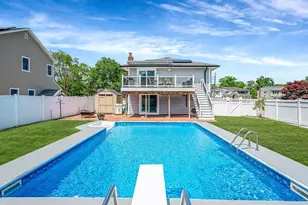 6 Holly Rd, Oakdale, NY 11769 - Photo 8