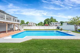 6 Holly Rd, Oakdale, NY 11769 - Photo 10