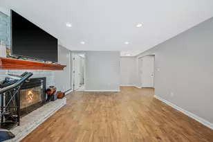 6 Holly Rd, Oakdale, NY 11769 - Photo 32