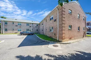 4 S Forrest Ave, Rockville Centre, NY 11570 - Photo 4