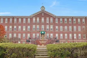 1701 Crompond Rd, Peekskill, NY 10566 - Photo 2