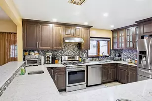 31 Morris Dr, Syosset, NY 11791 - Photo 14