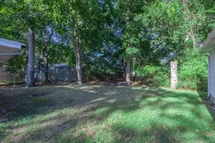 261 Elm Rd W, Mastic Beach, NY 11951 - Photo 22