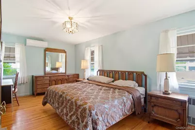 1001 N 4th Street, New Hyde Park, NY 11040 - Photo 12