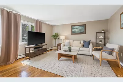 279 Mary Lou Avenue, Yonkers, NY 10703 - Photo 2