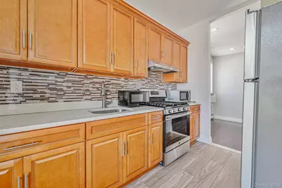 5130 35th Street, Long Island City, NY 11101 - Photo 18