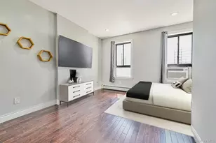 51-30 35th St, Long Island City, NY 11101 - Photo 12