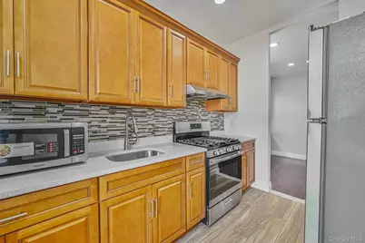 5130 35th Street, Long Island City, NY 11101 - Photo 8