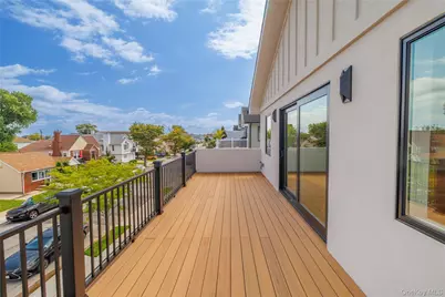 344 E Fulton Street, Long Beach, NY 11561 - Photo 10