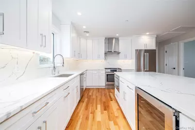 344 E Fulton Street, Long Beach, NY 11561 - Photo 6