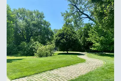 92 Millie Court, Patchogue, NY 11772 - Photo 18