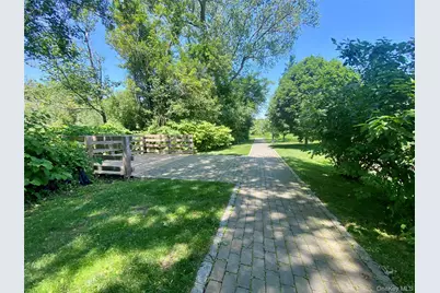 92 Millie Court, Patchogue, NY 11772 - Photo 20