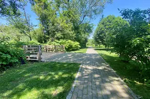 92 Millie CT, Patchogue, NY 11772 - Photo 20