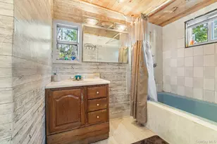 264 Woodworth Ave, Yonkers, NY 10701 - Photo 14