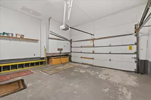 10 Morley Ct, Albertson, NY 11507 - Photo 46