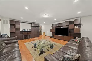 10 Morley Ct, Albertson, NY 11507 - Photo 10