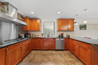 10 Morley Court, Albertson, NY 11507 - Photo 18