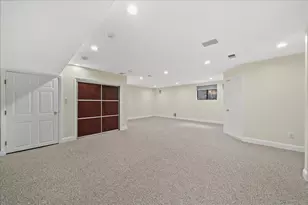 10 Morley Ct, Albertson, NY 11507 - Photo 28