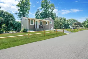 25 Cherry Ln, Wading River, NY 11792 - Photo 4