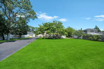 64 Rockaway Street, Islip Terrace, NY 11752 - Photo 36