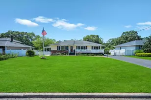 64 Rockaway St, Islip Terrace, NY 11752 - Photo 2